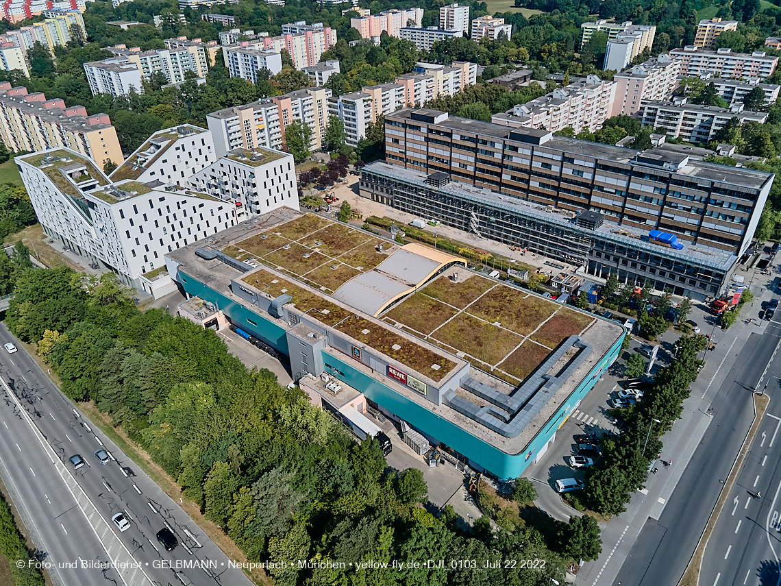22.07.2022 - Plettzentrum und Montessori Schule in Neuperlach